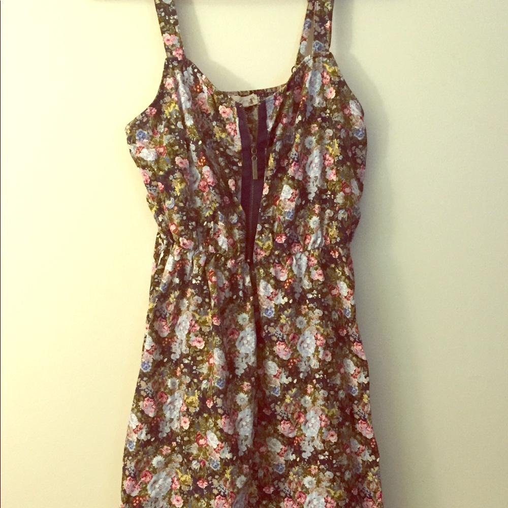 Floral dress !🌺🌹🌷🌸🍀🍃💐
